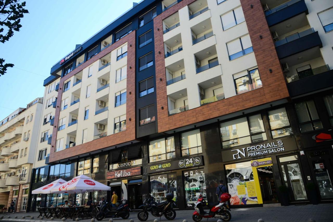 Tesla 70 Apartment With Secure Parking In The Garage Novi Sad Dış mekan fotoğraf